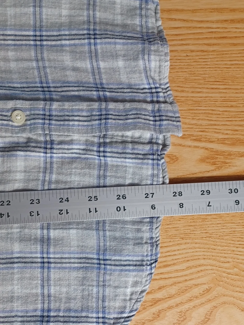Banana Republic Blue and Gray Plaid LS Button-Down Mens Small Shirt, 100% cotton